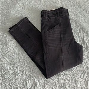 American Eagle Mom Jeans Size 6 Regular